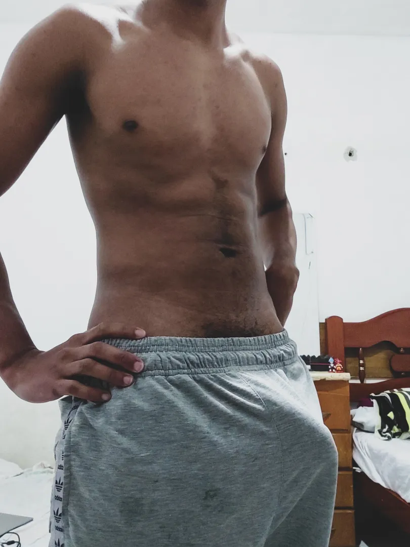 (21) pensado em ir pros bloquinhos sem cueca 