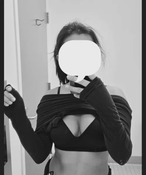 30 F looking for the thickest to stretch me good