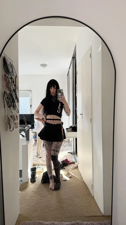 A bit tipsy, playful curiosity if you can host.. Insta only: lunarumes,,