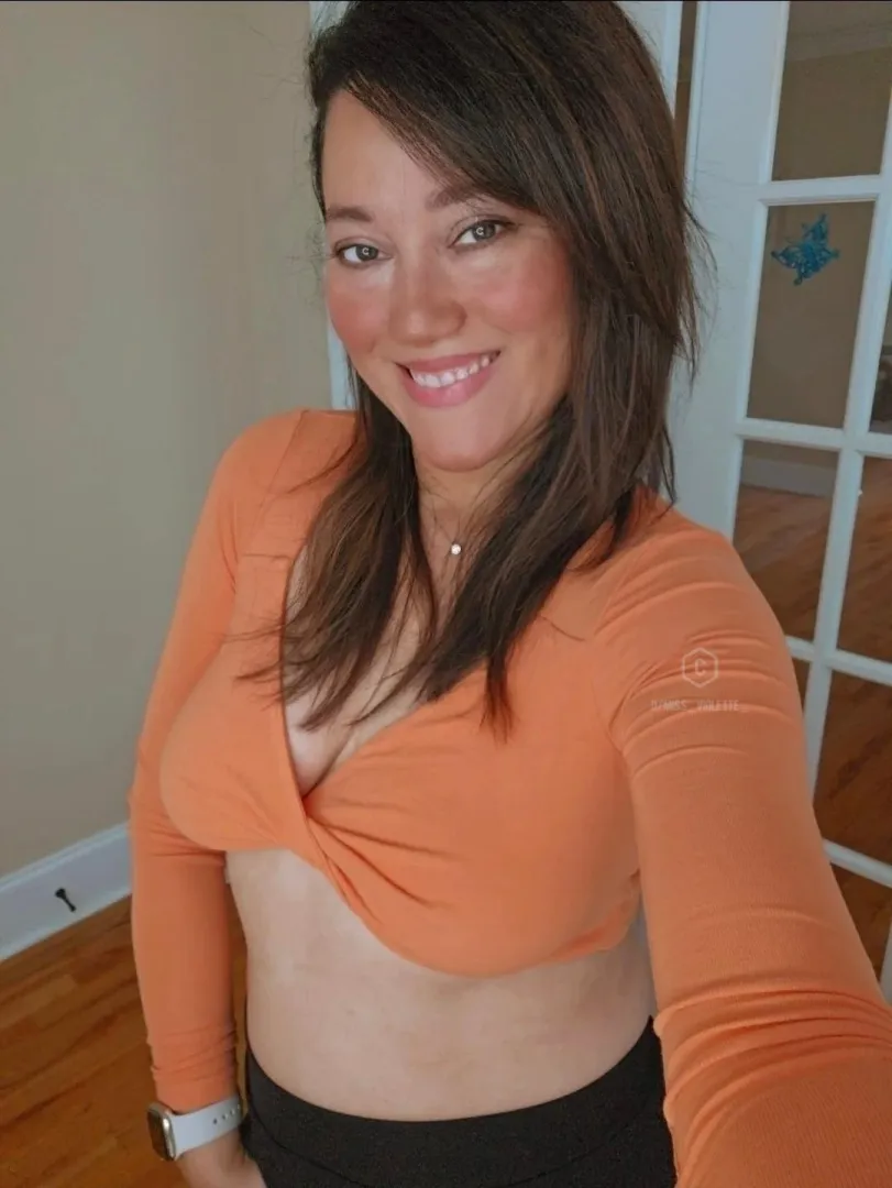 Don’t let the sweet face fool you… I know exactly what I’m doing