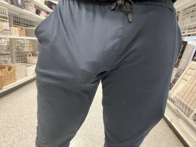 Excuse me, can I squeeze by