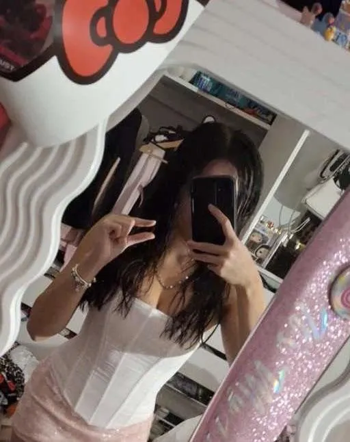 F18~ would you pay me to have your shrimp made fun of?