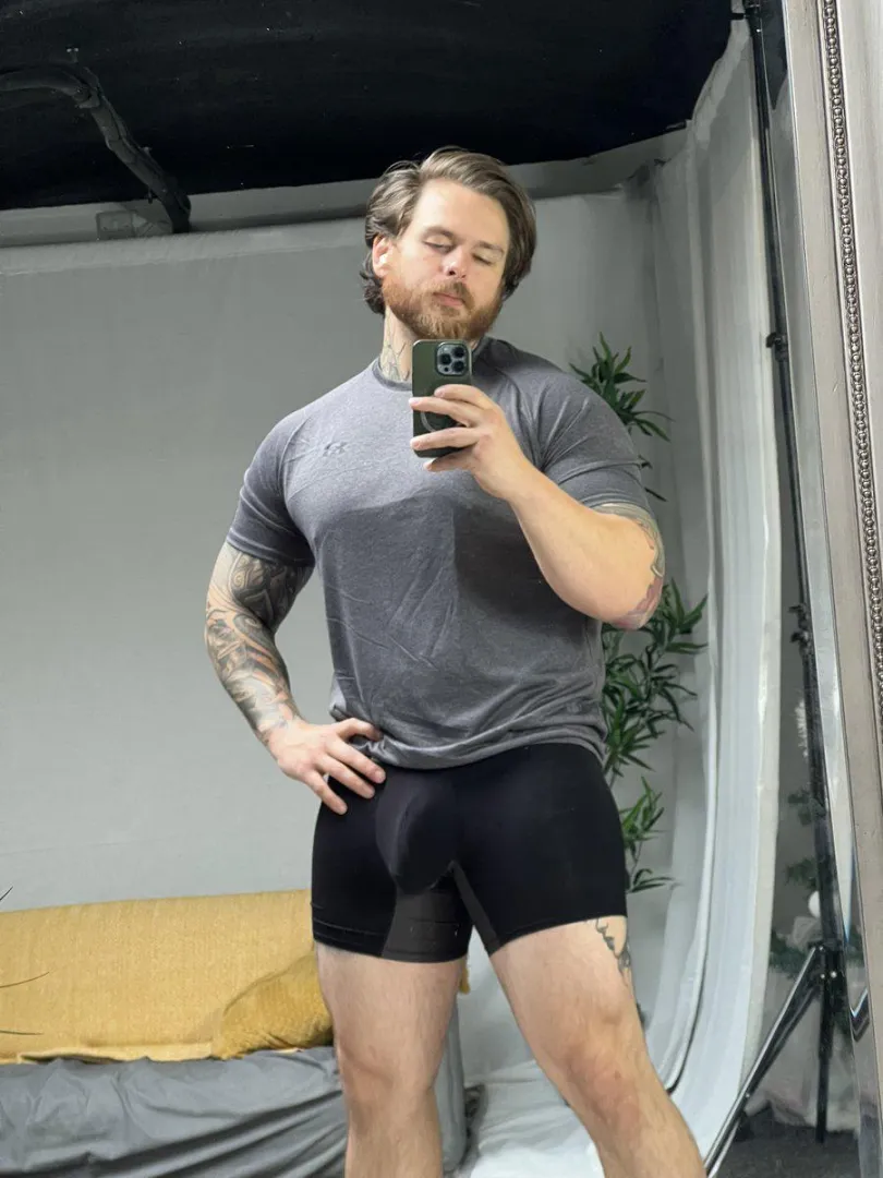 Got the office to myself for the day