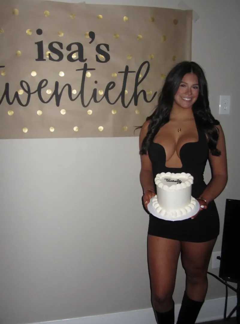 Happy birthday to this sexy 20 year old sweetheart