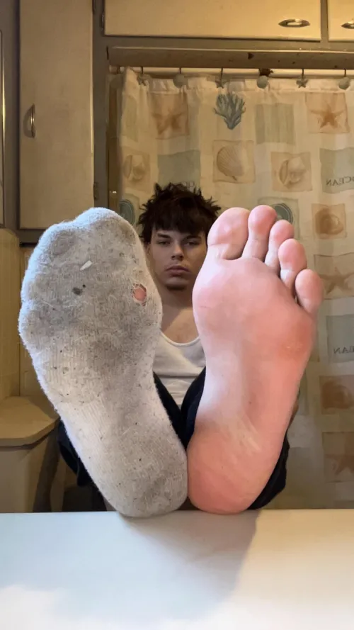 Serve these alpha feet 18yr