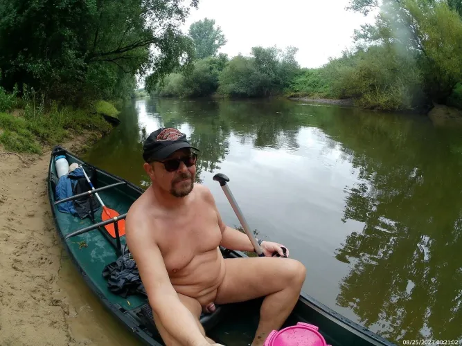There's practically nothing you can't do naked. I went paddling naked at the Westphalian Naturist Days 2023. Simply wonderful!
