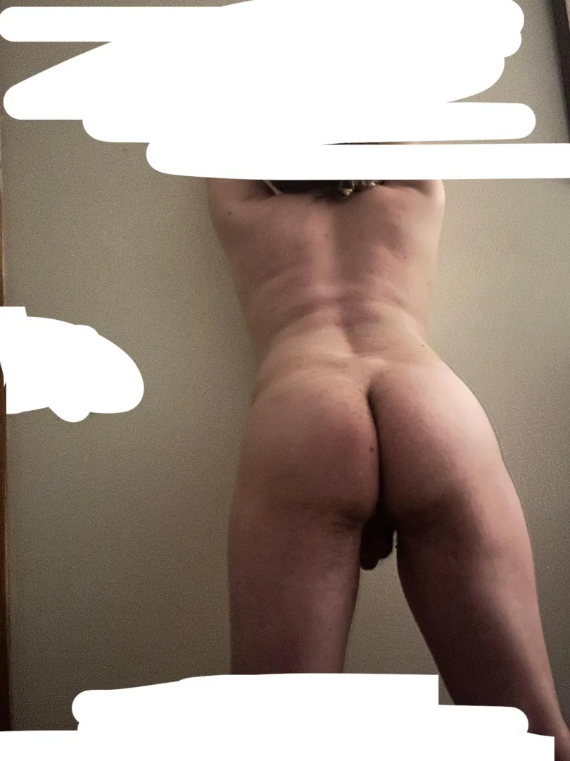 [22] Need a clean top to fuck me, bottom virgin