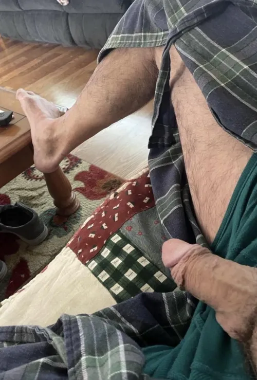 (65) sitting back chillaxing, care to join me?