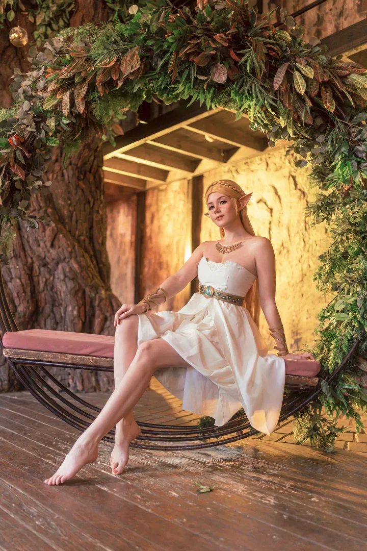 Elf (Anastasia Komori)