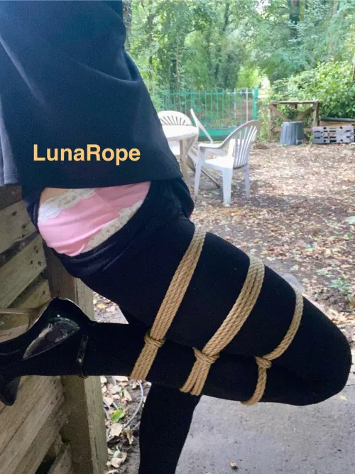 Futomomo <3 ( SelfBondage )