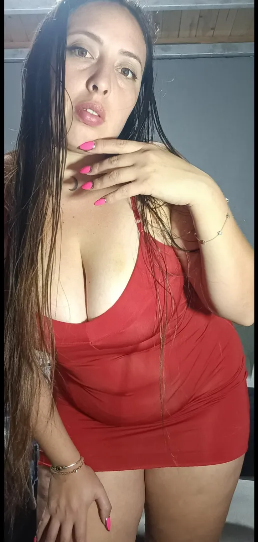 Let's make a deal, slave: I'll sit on your face and you'll beg me to let you breathe. Do you want to?