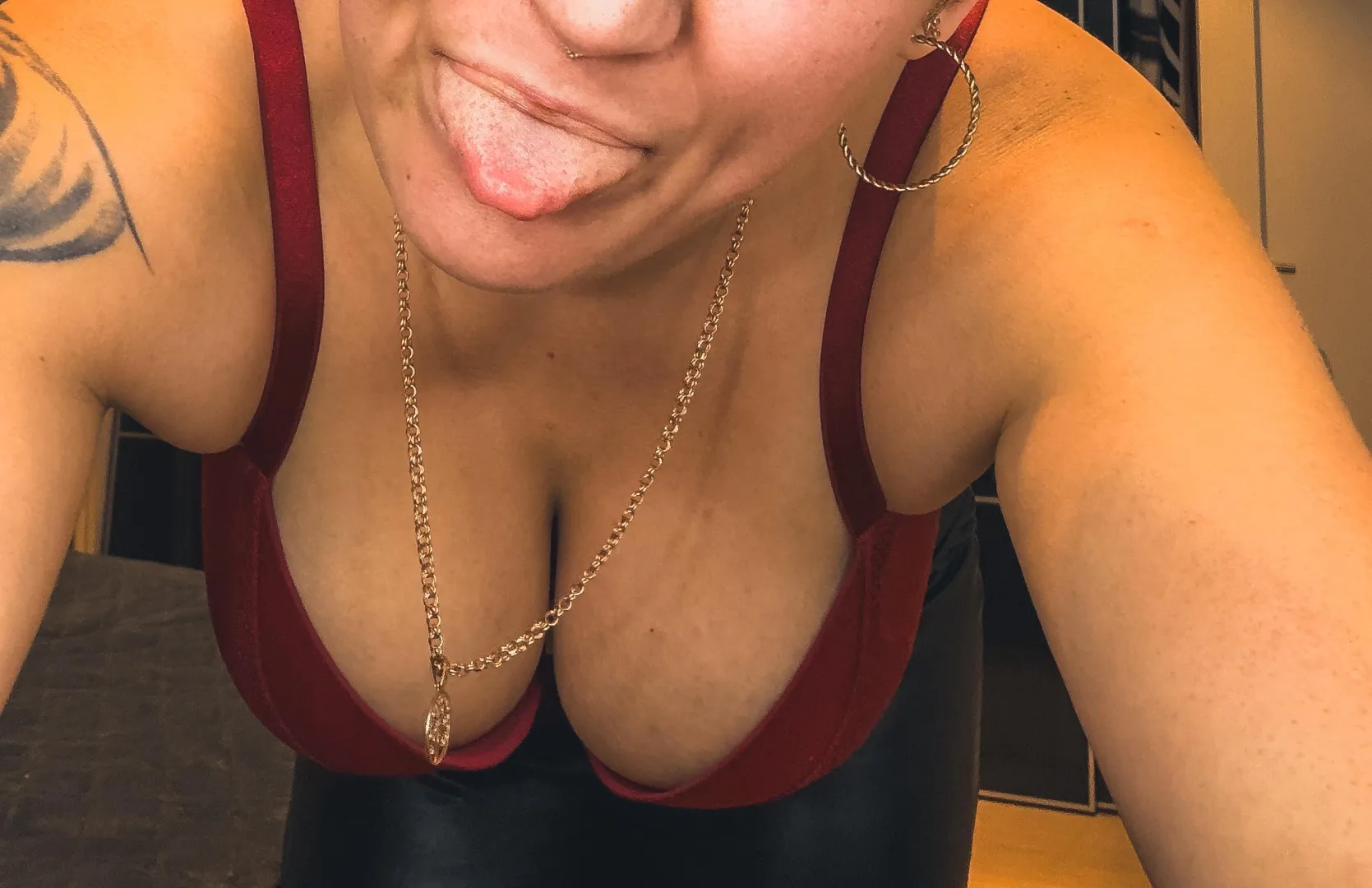 My tongue got all attention