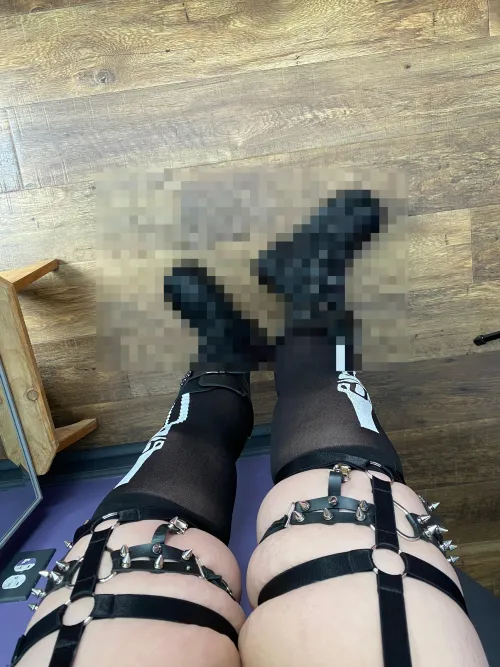 POV you’re a female beta who can’t even see her own boots when she looks down