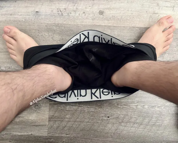 [SELLING] [USA] [23Y/O] [GYMBRO] [STARTING AT 30] cum and get high with my perfect alpha scent 