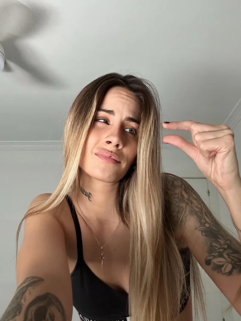 That tiny thing deserves to be exposed