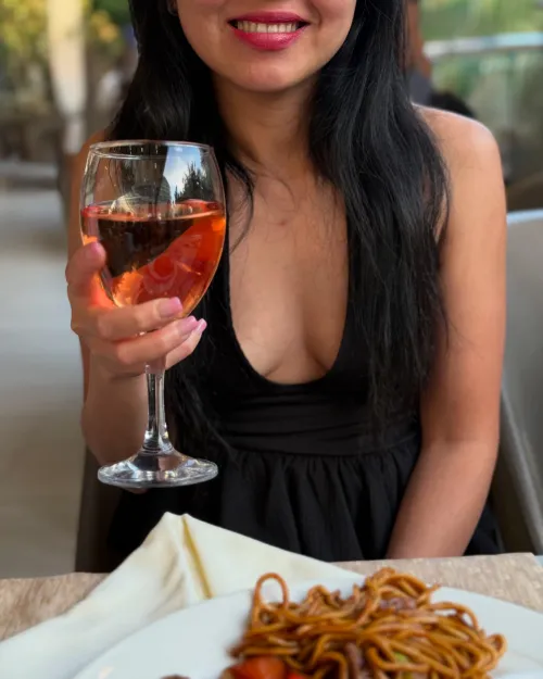 All eyes exactly where they belong