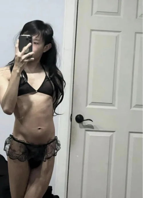 Asian cross dresser in Houston for muscular guys