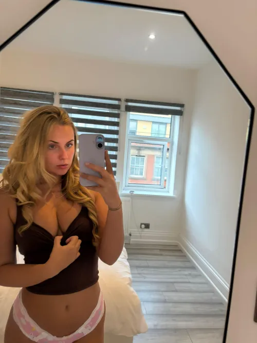 Can i make you happy with my tits