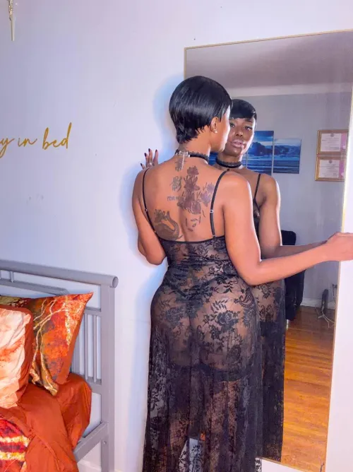 Do I look beautiful enough to meet your parents?   kik QueenLira