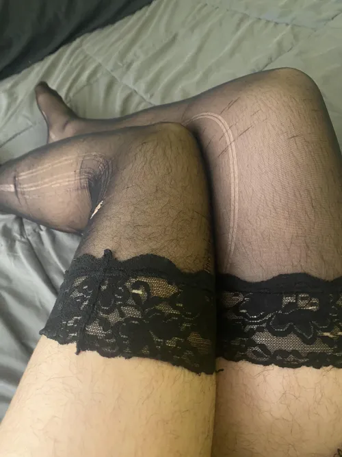 Hairy legs in nylon