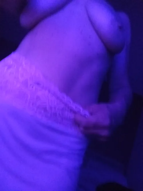 late night lover needed