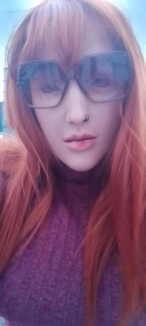 Love this mask, it's so feminine & cute.