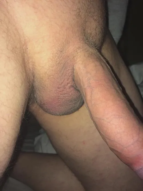 M4M 26 Mississauga looking for a good cum