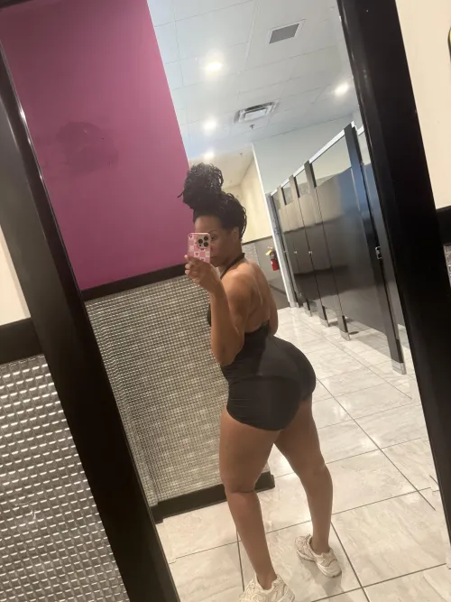 My full backs I forgot to take them off before workout