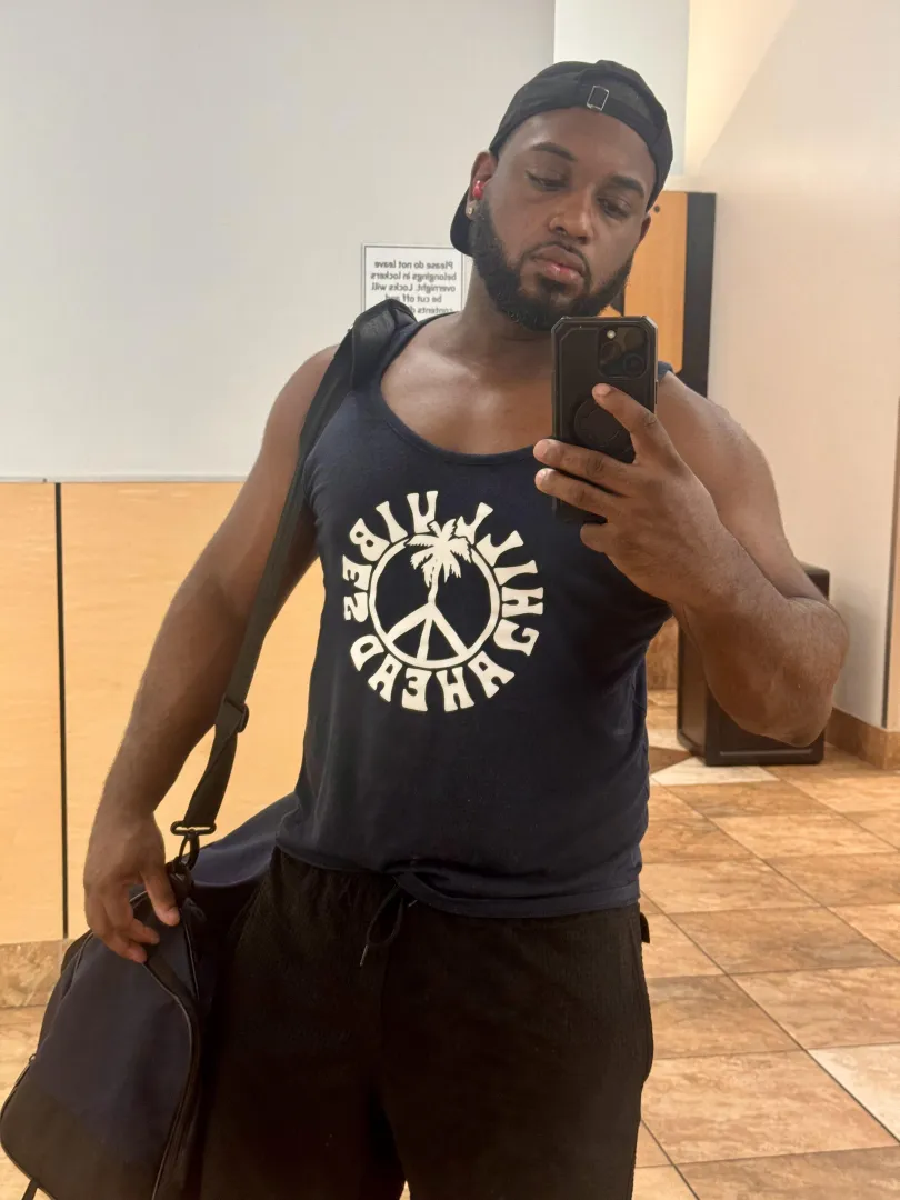 NYC M 33 looking for hotwife, im chill very easy to talk too very respectful hmu and let’s see if we can get something going