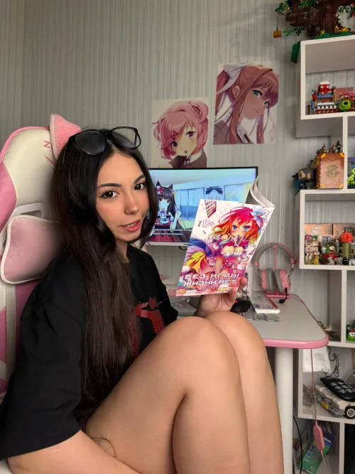 pause your game and play with me instead <3