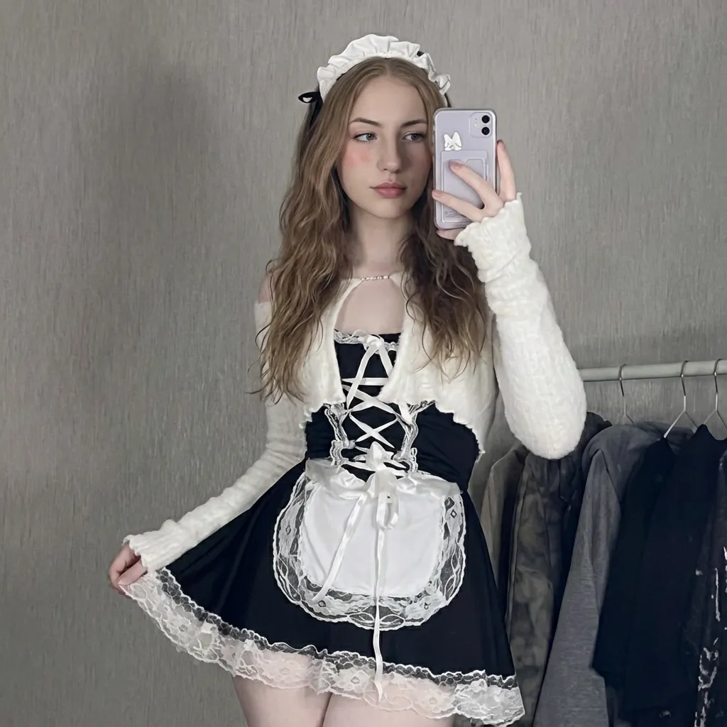 You summoned an anime maid into your bedroom