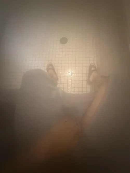 22 curious steam room looking for bros 