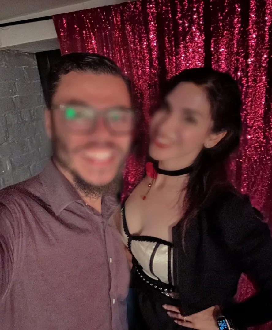 [40/35] [mf4mf][chicago] - Latin couple looking for Latin couples.