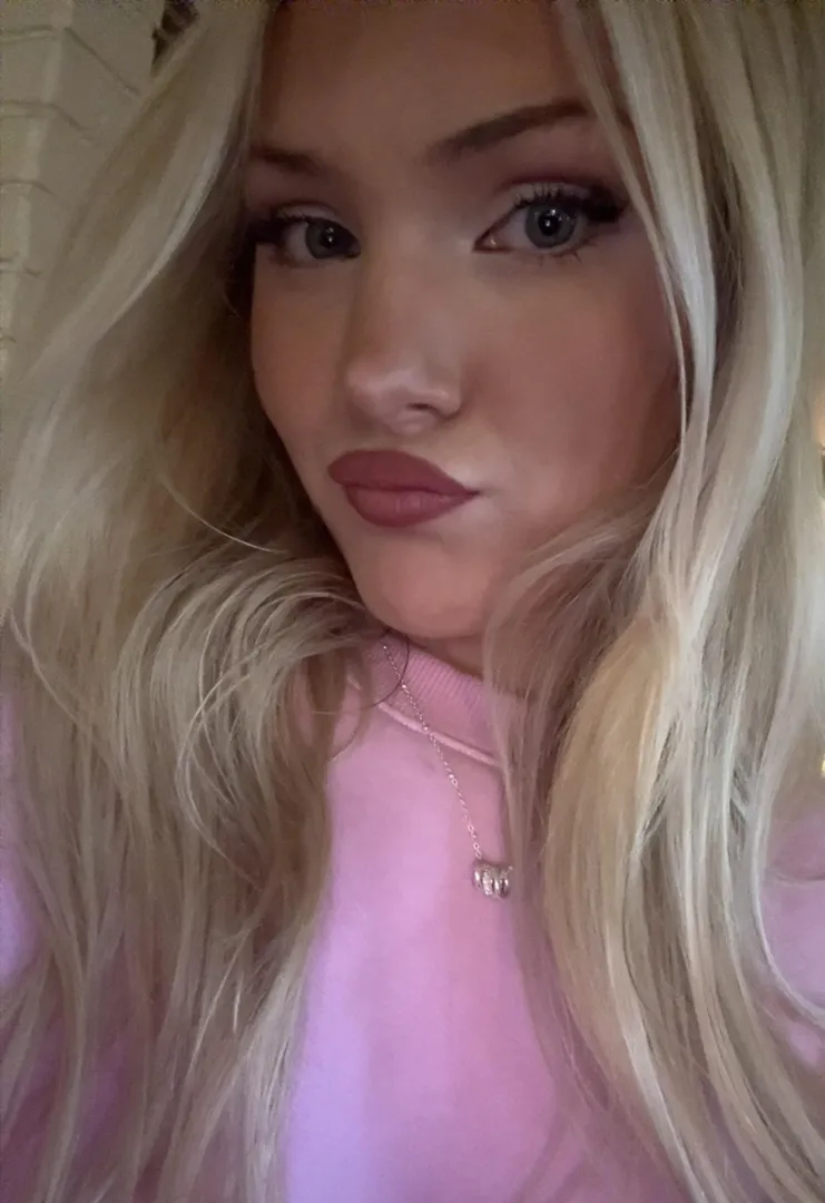 Aww…did you really think I’d let you spend what you work hard for on your wife this valentines?EVERY penny is going to me peasant