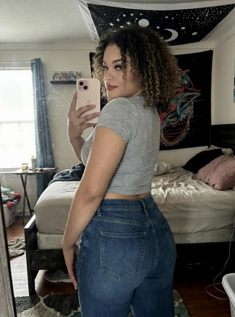 Bought these new jeans and I love how i look [Return our 3P tools/apps]