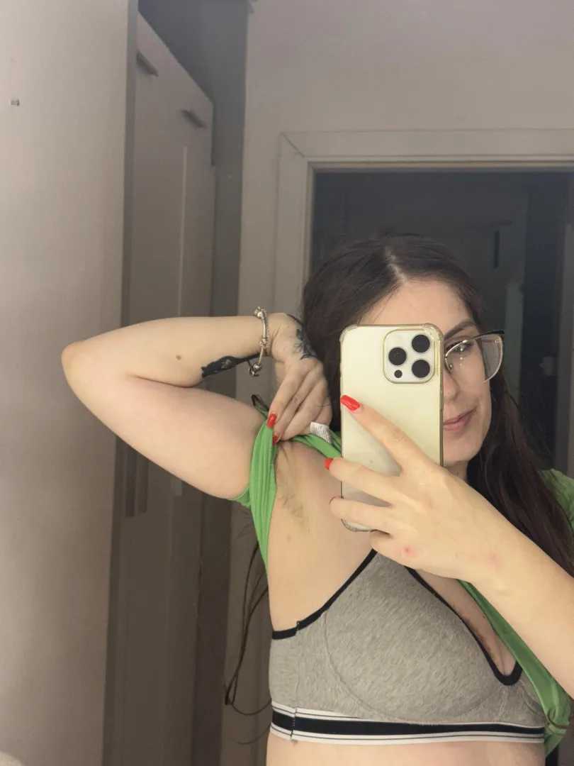 Do men actually like to lick armpits?