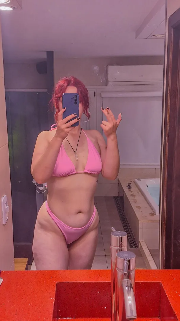 I can be the girl of your dreams 