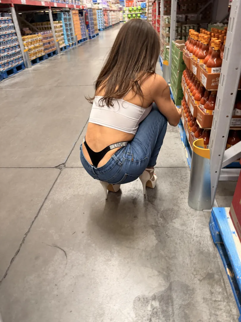 I need a shopping assistant