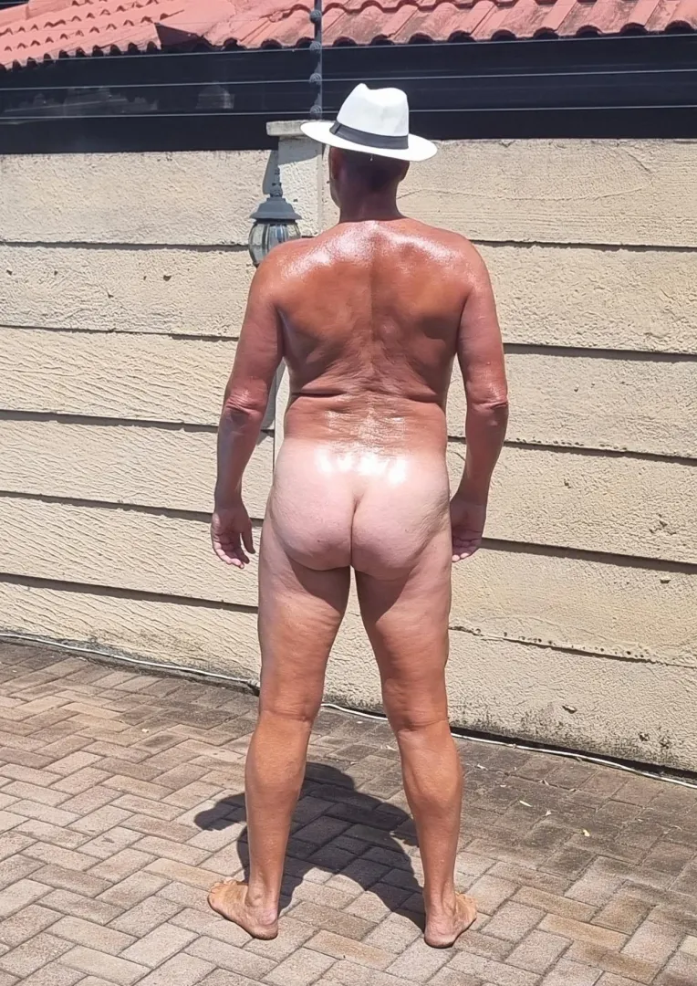 I think this bums need some sun.