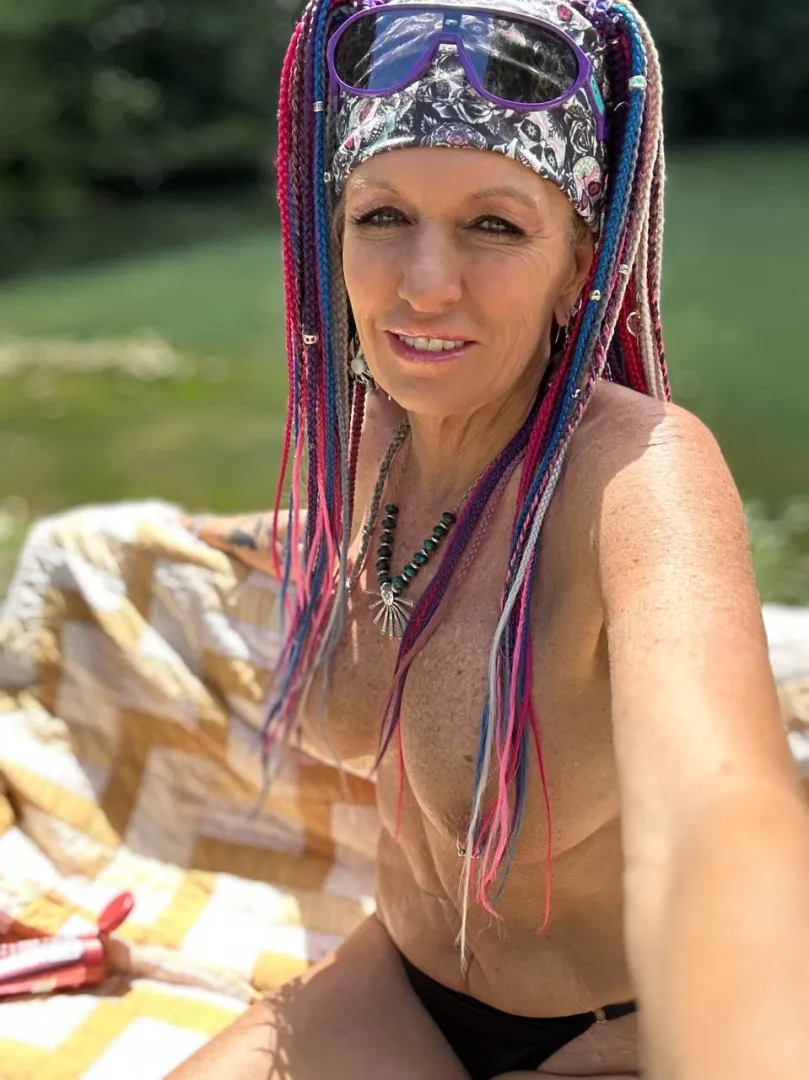 I'm a 60 year old mom, would you still fuck me...