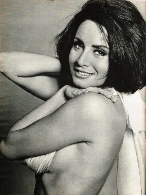 Maria Grazia Buccella (1960)