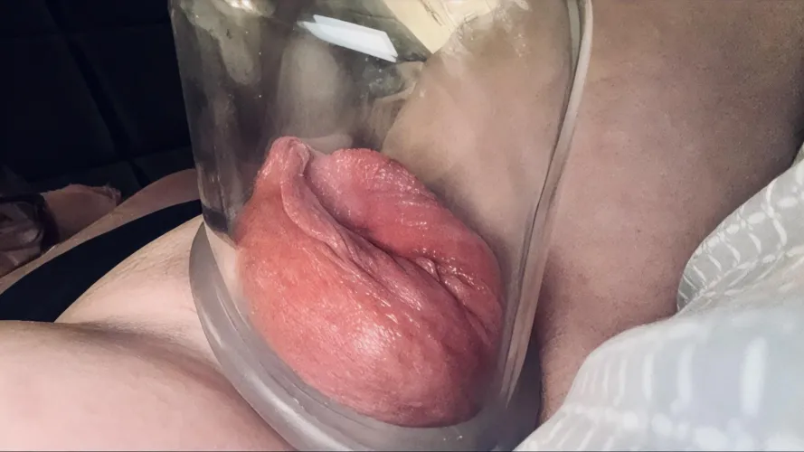 My [f]isting wife pumping it up!