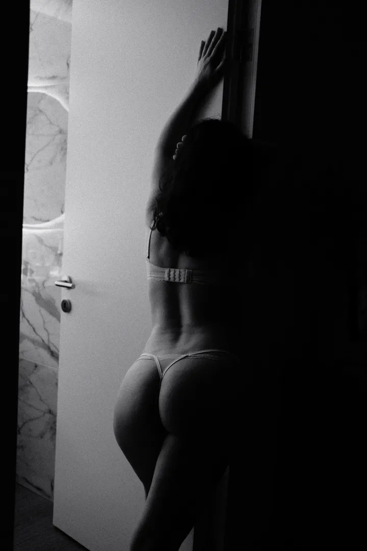 Queremos conhecer singles masculinos para casal, somos de Braga