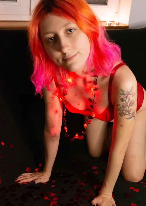 Red hair, red underwear - trivial but incredibly passionate