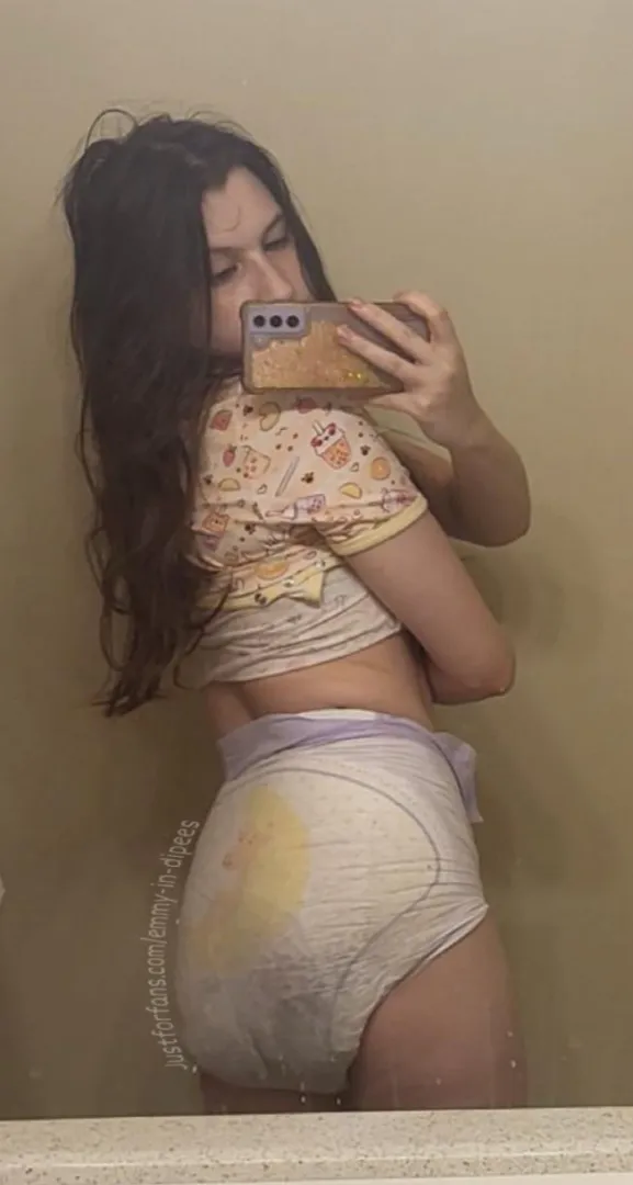 Stinky girls do it best 