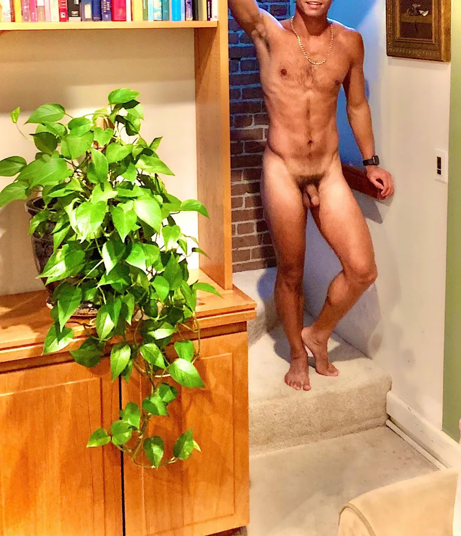 Welcome to my nude open house