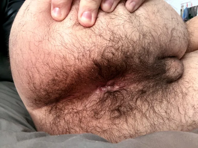 (19) nothing like a Valentine’s Day ass to sniff