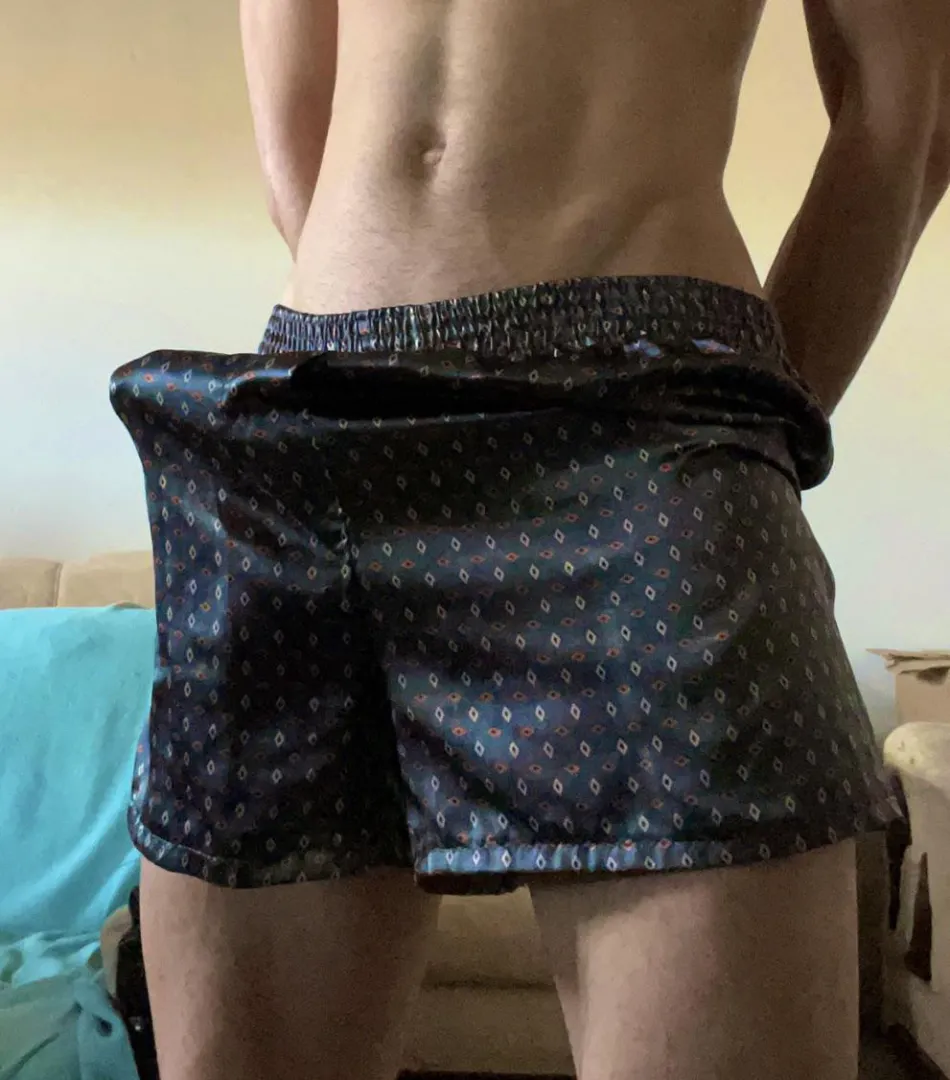 [26] Love tenting in bball shorts and boxers let’s bust in a pair