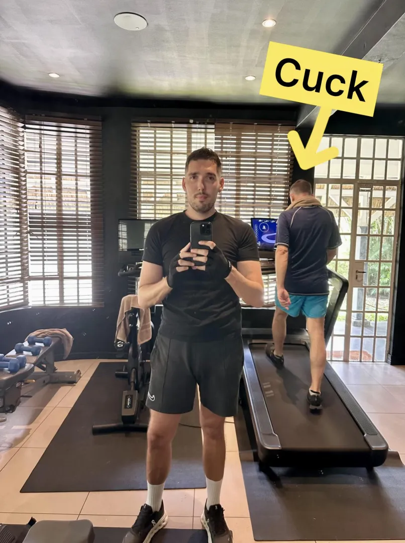 cuck joined me at the gym today ️‍♂️