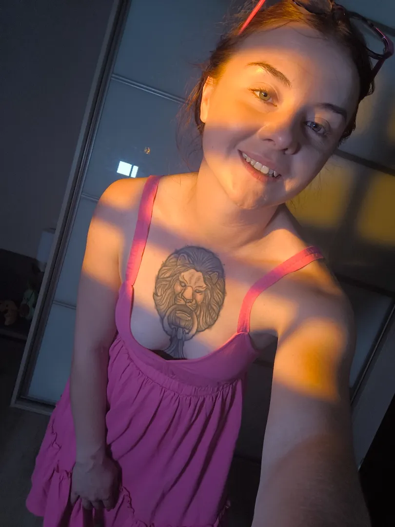 Fresh-faced and blushing, feeling extra tempting